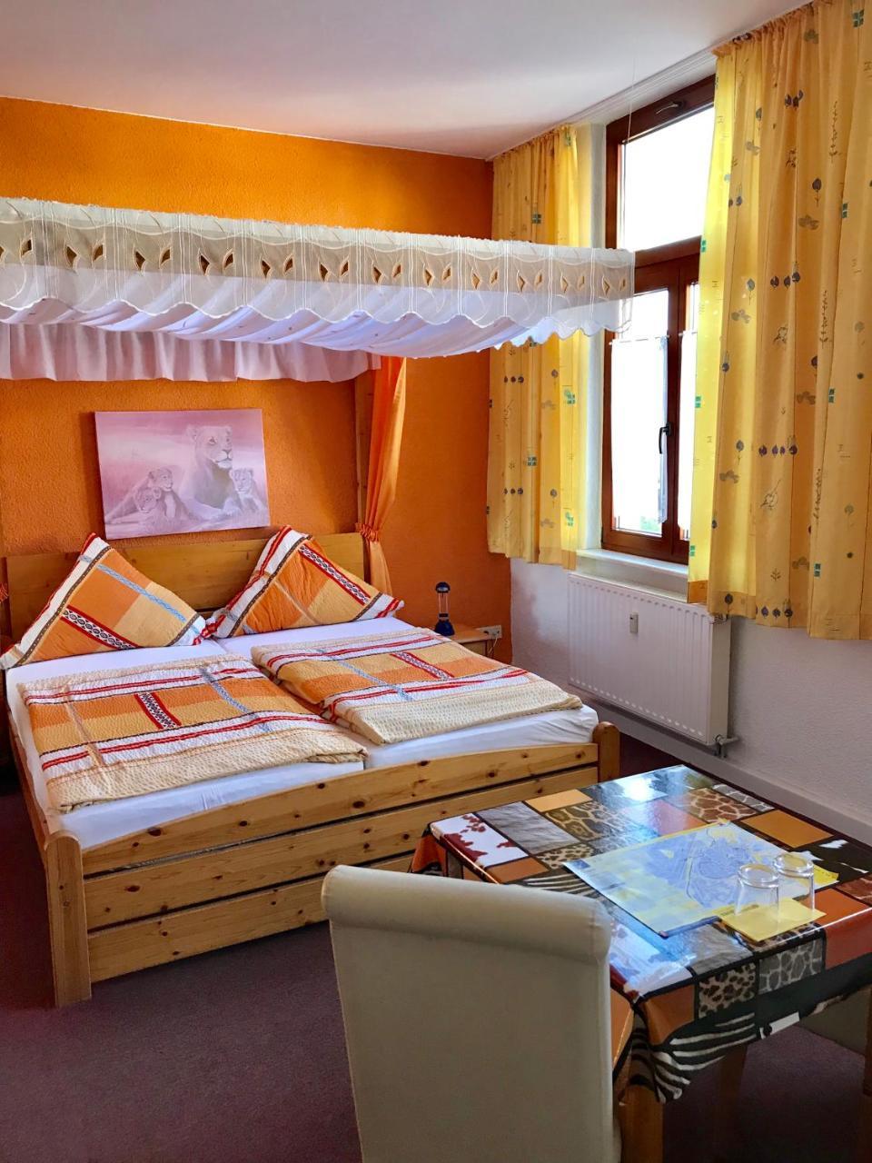 Pension Holzhausen Hotell Quedlinburg Exteriör bild